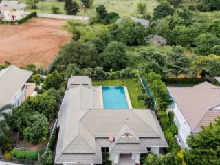 Luxury 3 Bed Villa, elevated, minutes to Khao Tao Beach — photo 3