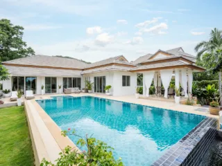 Luxury 3 Bed Villa, elevated, minutes to Khao Tao Beach — photo 19